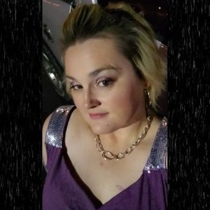 Meet your Posher, Stacy